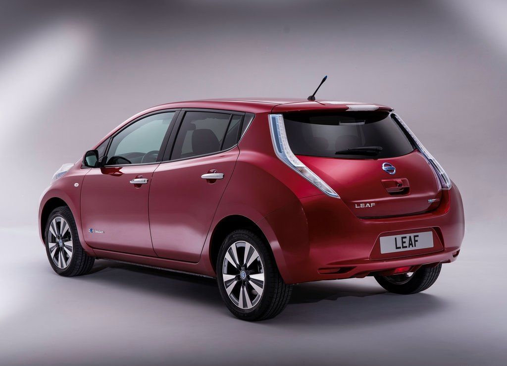 Nissan aims to cut electric-car cost #9