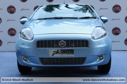 fiat-punto-emotion-photo Fiat Punto 1.2 Dynamic and Emotion variants launched