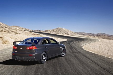 mitsubishi-lancer-evolution-india-photo Mitsubishi Lancer Evolution X India launch soon