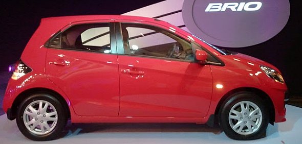 honda-brio-launch-picture Honda Brio launched at Rs. 3.95 lakh!