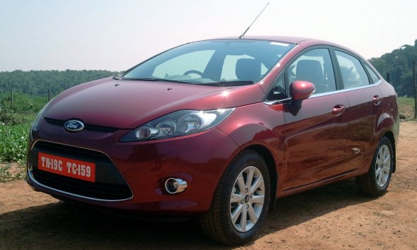 ford-fiesta-automatic-photo Ford Fiesta Automatic launched at Rs. 8.99 lakh!