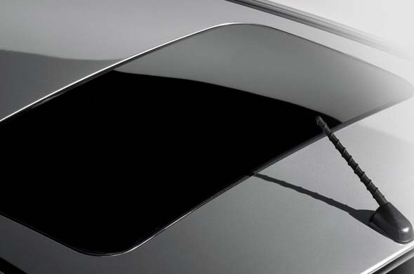 hyundai-i10-sunroof 9 features that make the Hyundai i10 a good car for its features