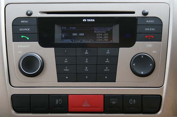 tata-vista-bluetooth 6 reasons that make the Tata Vista a great car for its features