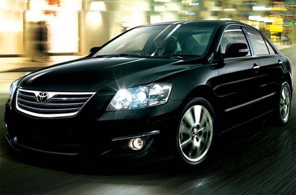 toyota-camry-facelift New Toyota Camry to be launched on August 24