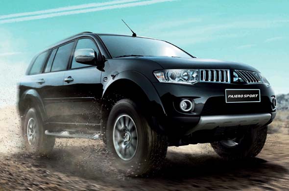 pajero sport side right