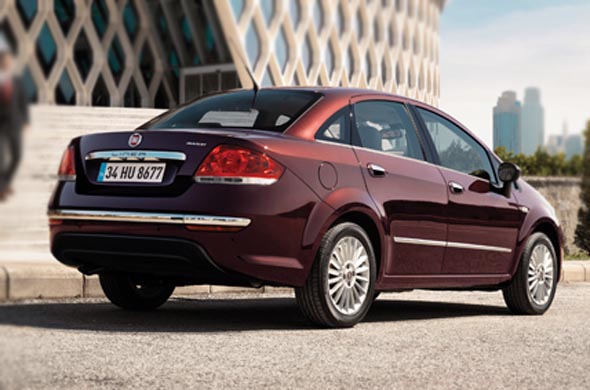 2013-fiat-linea-rear 2013 Fiat Linea: Official Images out!
