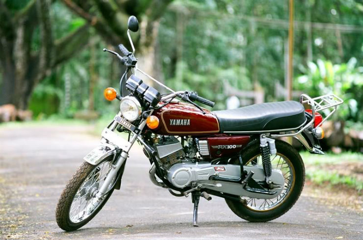 Rare video of iconic Yamaha RX100 motorcycle being built at factory