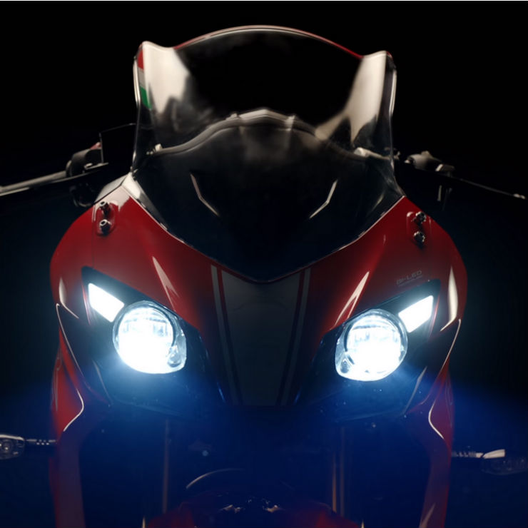 5 affordable motorcycles with LED headlamps below Rs.  lakhs: Bajaj  Dominar to TVS Apache 310