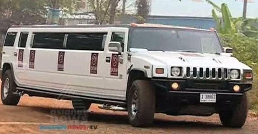 Hummer Limo Featured