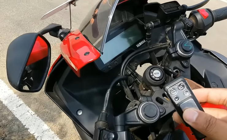 Yamaha R15 V3 gets remote lock/unlock for just Rs. 1,000 [Video]