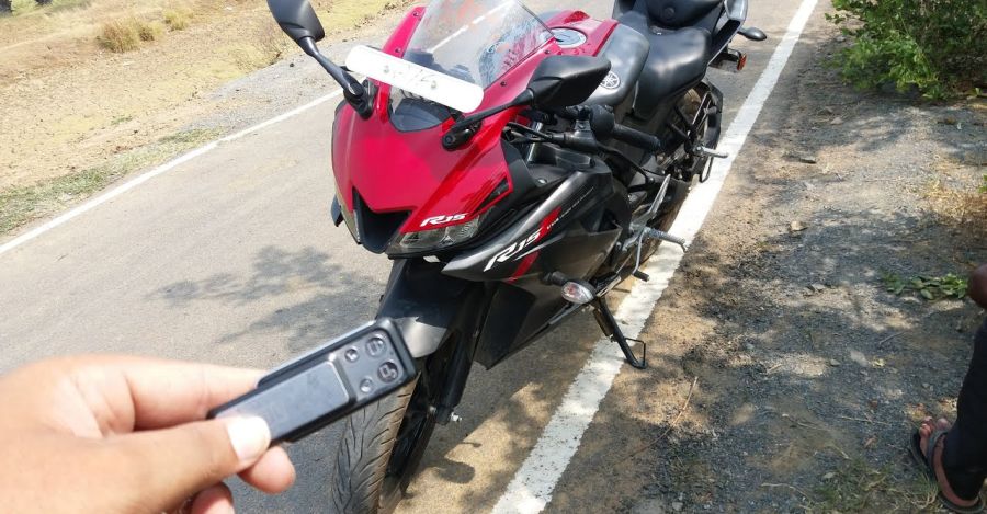 Yamaha R15 With Remote Locking Featured