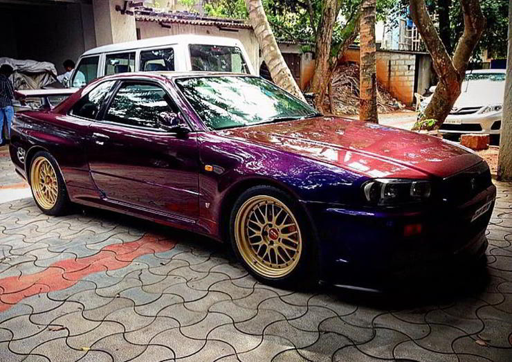 Meet 4 Nissan R34 Skyline Gt Rs Of India One Of These Godzilla Cars Makes 700 Bhp