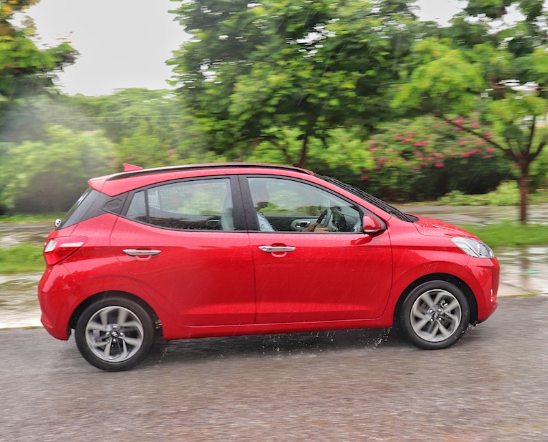 10hyundai Grand I10 Nios