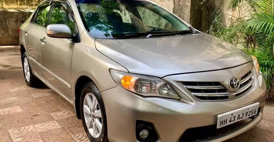 5 Utterly Reliable Used Toyota Corolla Altis Sedans At Sub