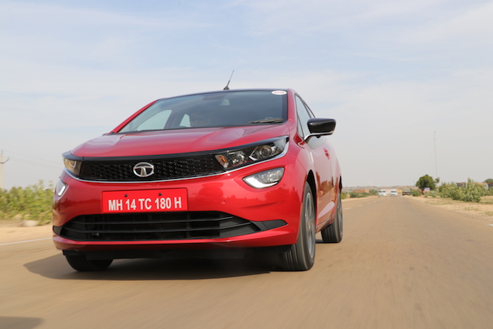 19tata-altroz-review.jpg