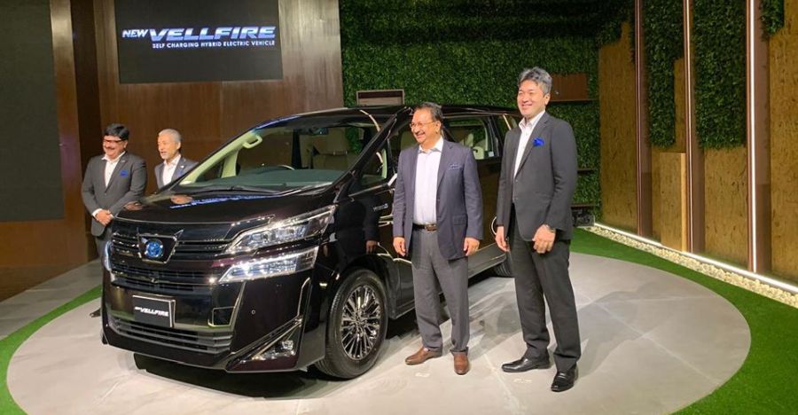 Toyota Vellfire luxury MPV launched: 3 times PRICIER than an Innova Crysta