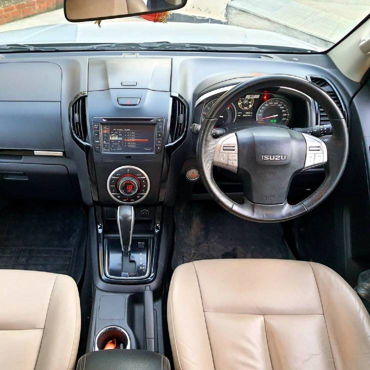 3 year old Isuzu MU-X luxury SUV selling for less than a 2020 Hyundai Creta