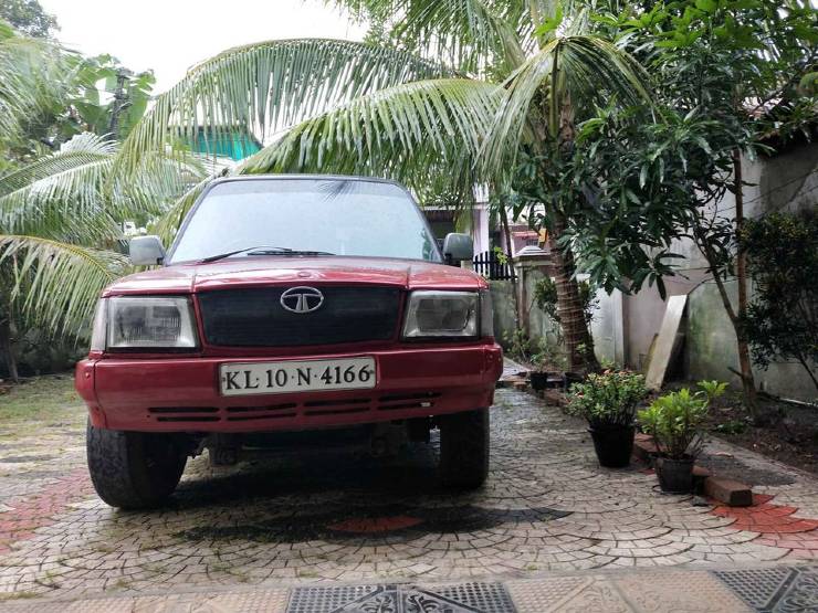 Modified Tata Sierra with gullwing doors for sale: CHEAPER than a Yamaha r15