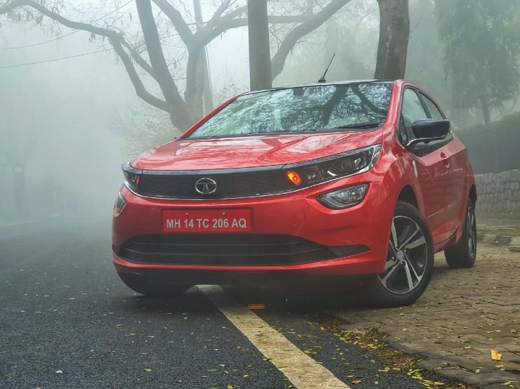 Tata Altroz XE+ petrol & diesel variants launched: Premium hatchback now offers more value