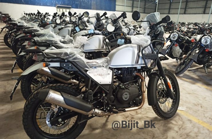 Royal Enfield 2021 Himalayan spied ahead of launch, gets navigation