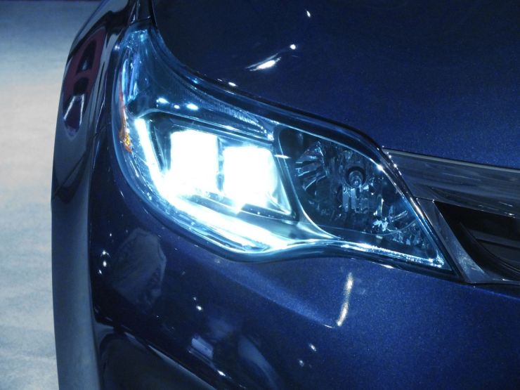 5 different types of car headlights: Explained