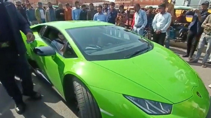 Ace shooter Vivaan Kapoor’s Lamborghini Huracan gets busted