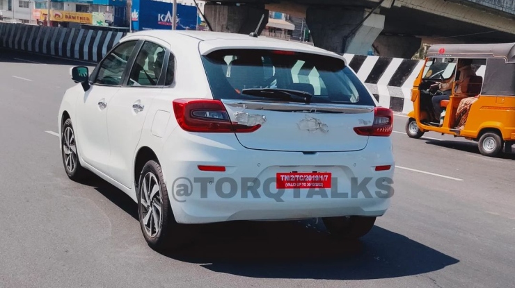 Toyota releases first teaser of the Maruti Baleno-based 2022 Glanza: Launch soon
