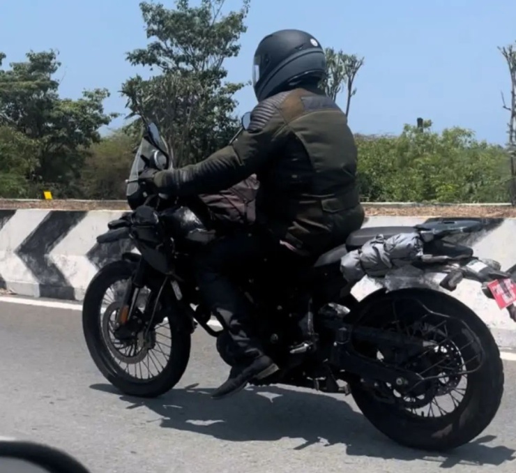 First Royal Enfield Himalayan 450 crashes in India during testing: Images
