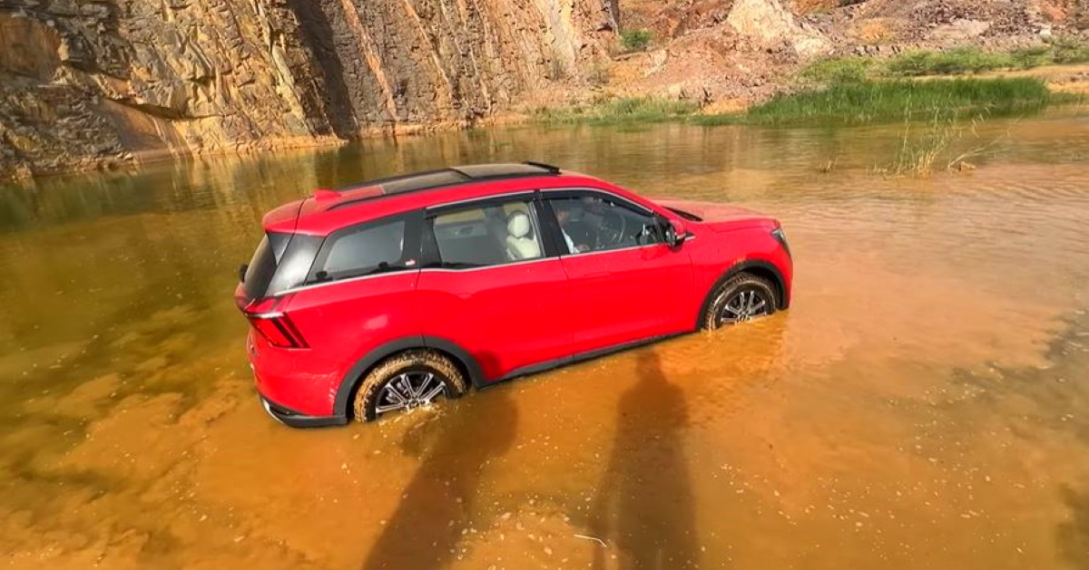 Front wheel driven Mahindra XUV700 goes off-roading: Here’s the result [Video]