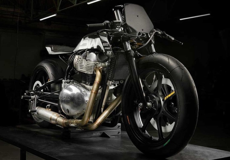 Royal Enfield Continental GT modified with 865 cc kit and NOS tank