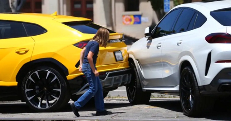 Hollywood actor Ben Affleck’s 10-year old son crashes Lamborghini Urus into a BMW [Video]