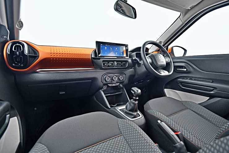 Citroen C3 hatchback in Cartoq first drive review [Video]