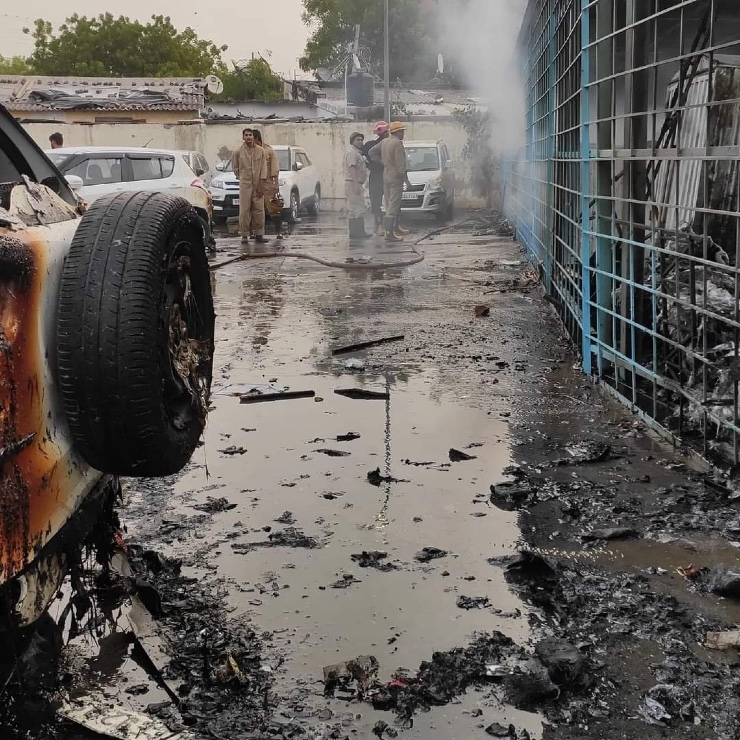 100 vehicles catch fire in Delhi’s Electric Vehicle charging station