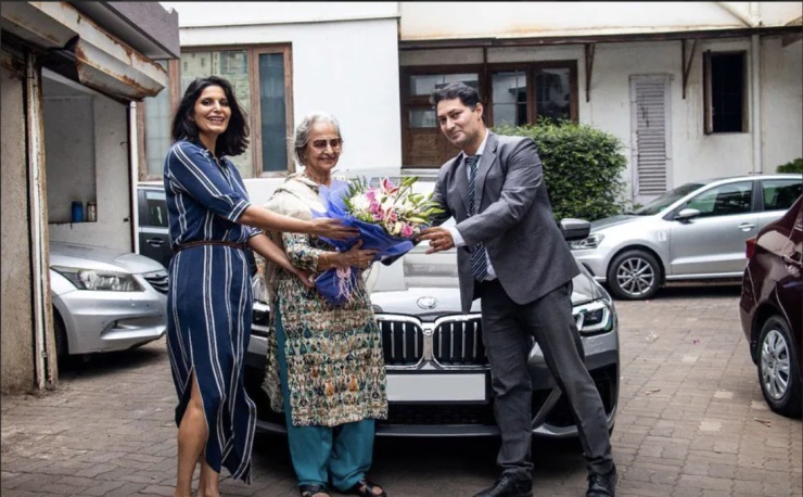 Veteran actor Waheeda Rehman buys new BMW 5 Series Facelift worth Rs. 65 lakhs