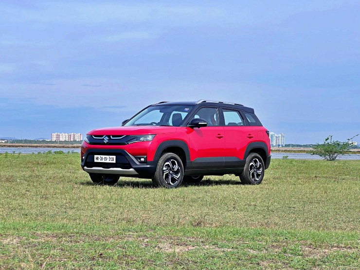 Best Maruti Suzuki Brezza and Kia Sonet Variants for Long-Distance Road Trip Lovers