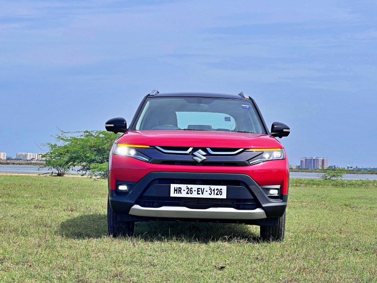 Tata Nexon 2023 vs Maruti Suzuki Brezza: Comparing Their Variants Priced Rs 8-10 Lakh for Safety-conscious Car Buyers