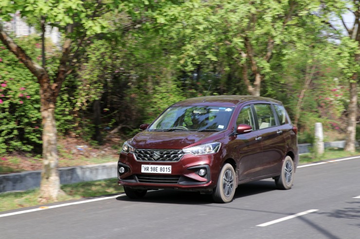 Best Car Variants for Family-focused Buyers: Maruti Suzuki Ertiga vs Renault Triber