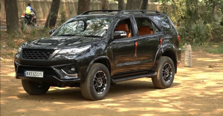 Toyota Fortuner first-gen neatly modified to look like type 3 [Video]