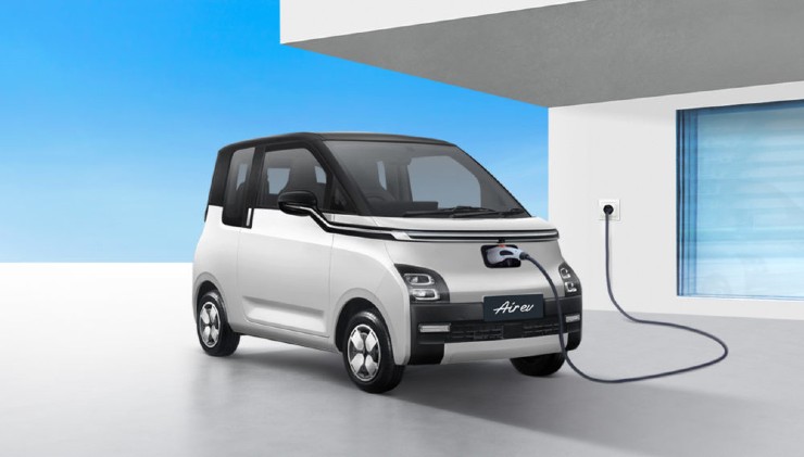 5 new affordable electric cars launching in 2023: Mahindra XUV400 to Citroen eC3
