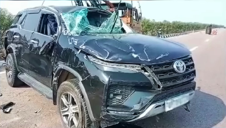 La robusta estructura del Toyota Fortuner ha salvado al MLA de verse involucrado en un gran accidente [Video]