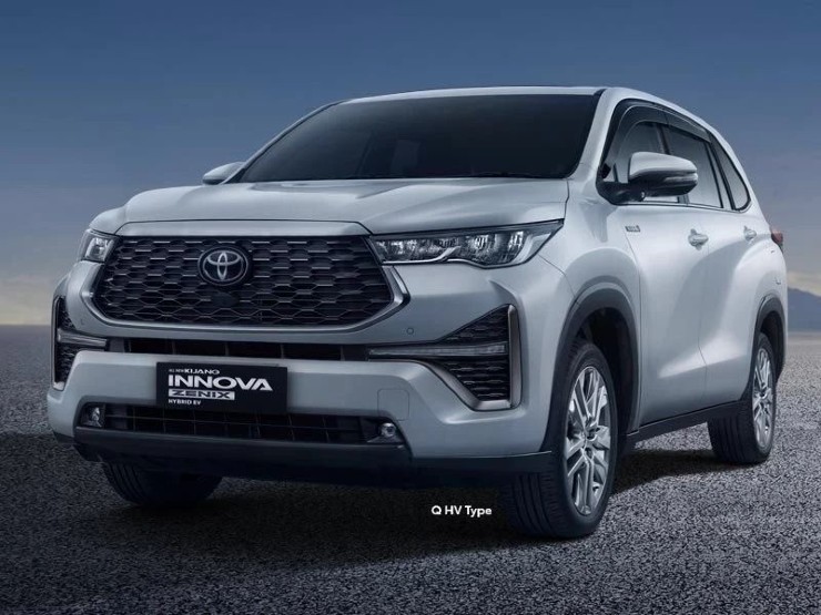 Toyota Innova HyCross bound for India: features revealed in new video