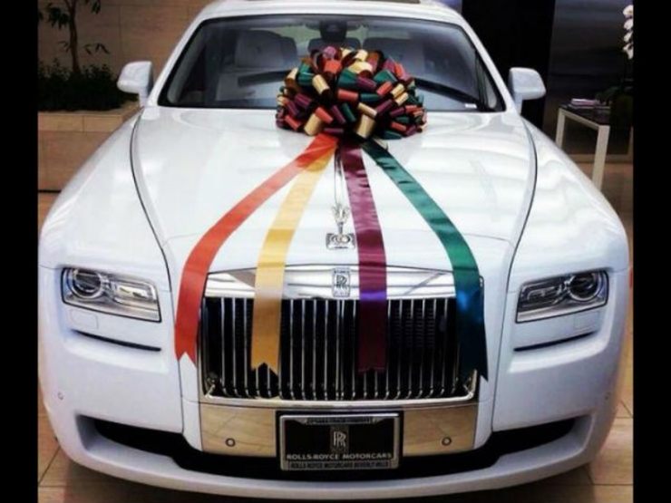 Indiens dyraste bilpresenter: Amitabh Bachchans Rolls Royce till Shilpa Shettys Lamborghini Gallardo