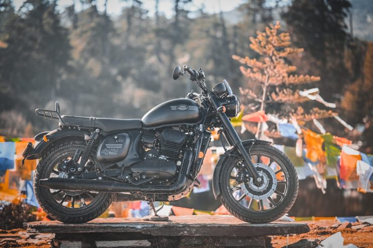Jawa launches Jawa 42 Tawang edition motorcycle in India