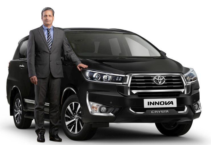 10 विशेषताएँ जो 2005 से ही Toyota Innova को सुपरहिट बनाती हैं