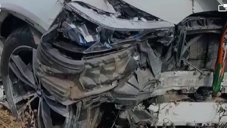 NCP MLA Dhananjay Munde överlever kraschen i en 2 crore BMW X7 lyxsuv