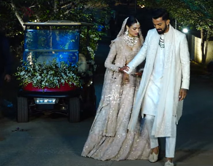 Newlyweds KL Rahul and Athiya Shetty take a ride on a decorated golf cart [Video]