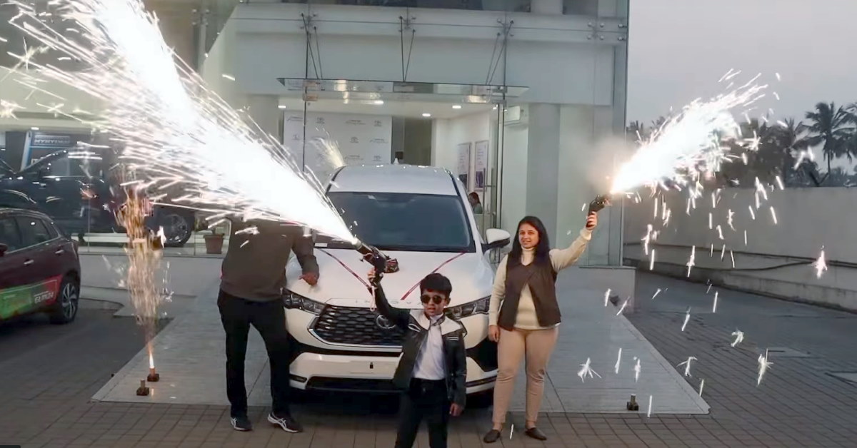 Toyota Innova Hycross first delivery in India