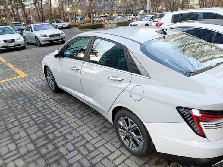 Hyundai Verna sedan 2023 helt avslöjad inför lanseringen: foton fram och bak