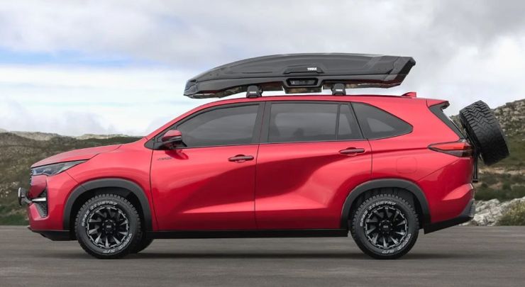 Toyota Innova Hycross omgjord som ett expeditionsfordon