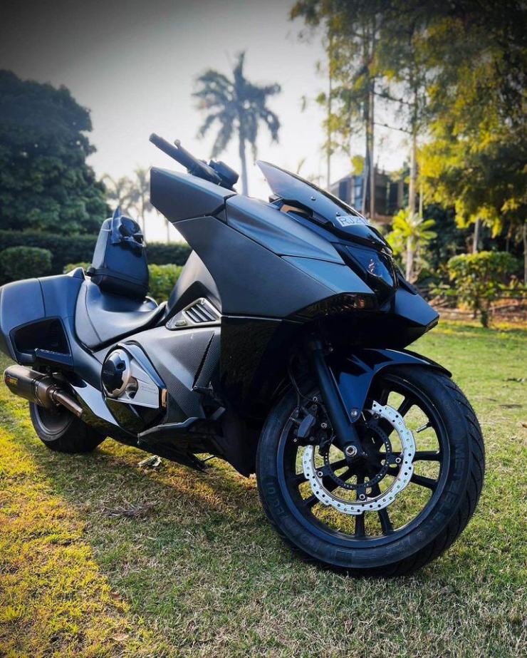 Denna Honda superbike är en BatMobile på 2 hjul och är till salu i Indien: Intresserad? [Video]